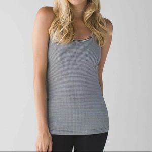Lululemon - Cool Racerback (Size 4)